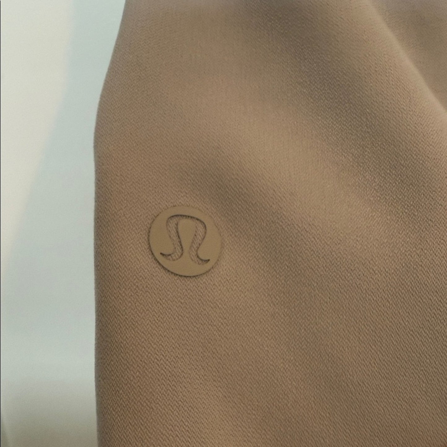 6927 Lululemon On The Fly Short *2.5" Dark Chrome Sz 4