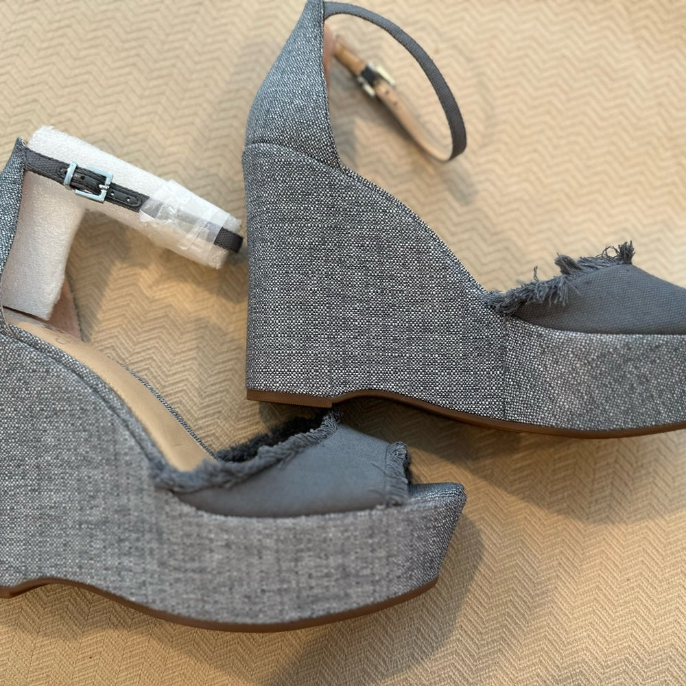 🆕 Vince Camuto denim wedges Sz 10