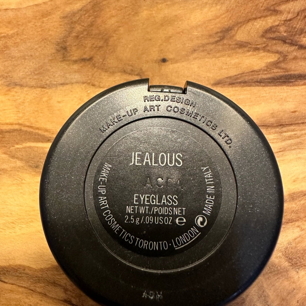 MAC COSMETICS EYEGLASS - very rare in JEALOUS