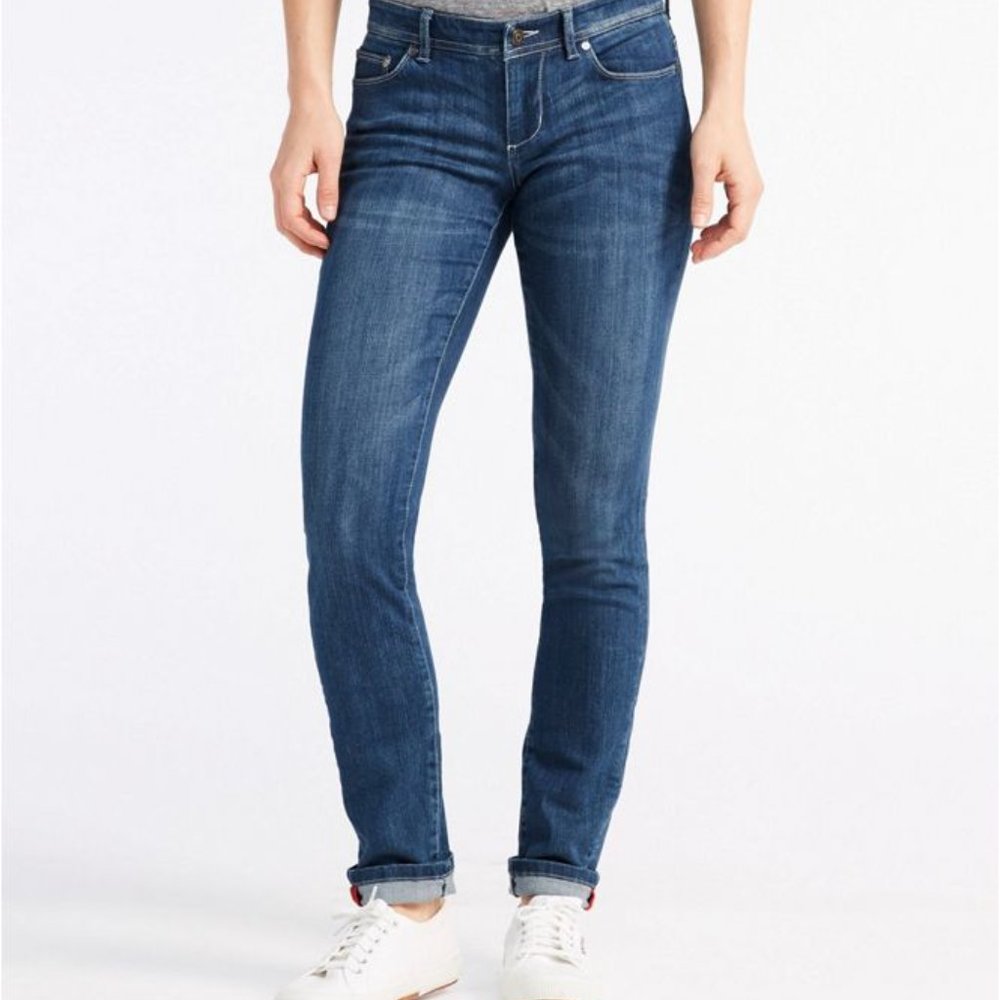 (102) L.L.Bean Performance Stretch Jeans Sz 8 ** Sold out on website