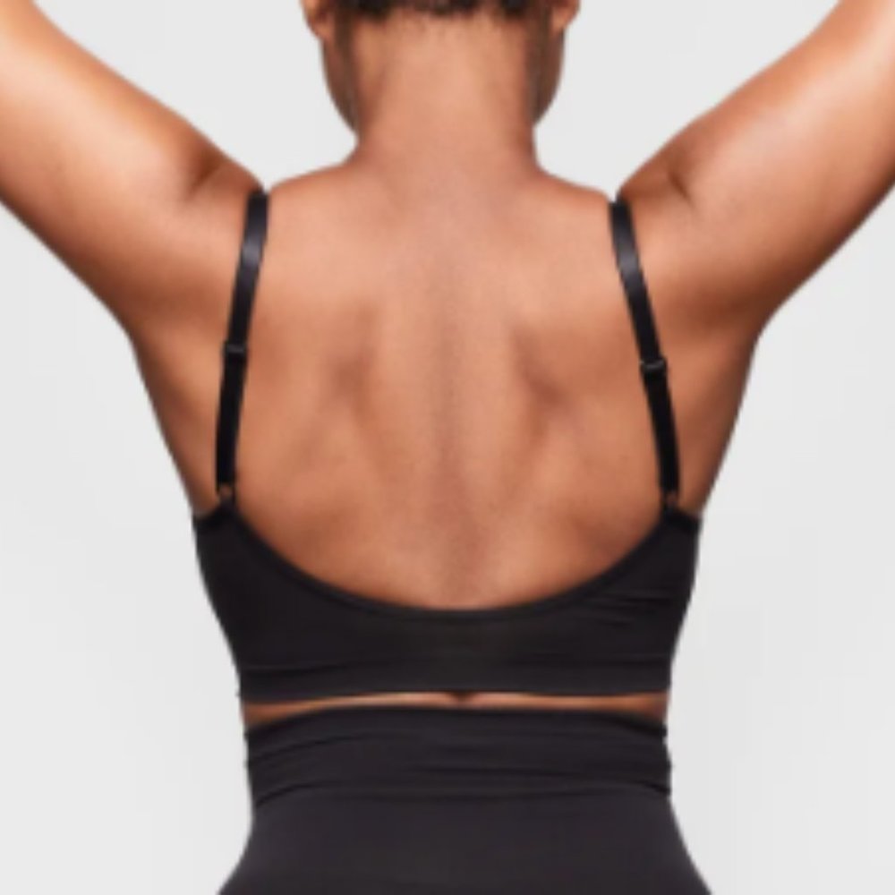 (2224/2225) SKIMS NWT SEAMLESS SCULPT BRALETTE **ONYX