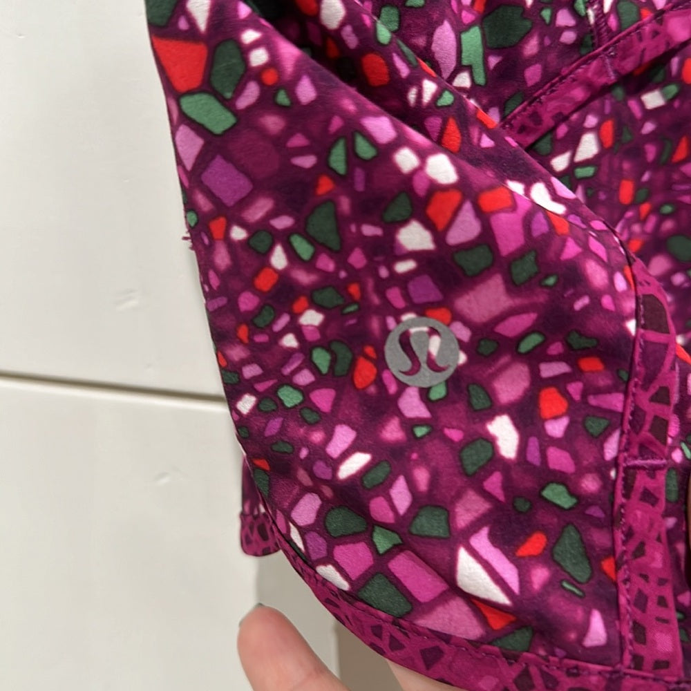 (6022) LULULEMON Run Times Short Sz 6