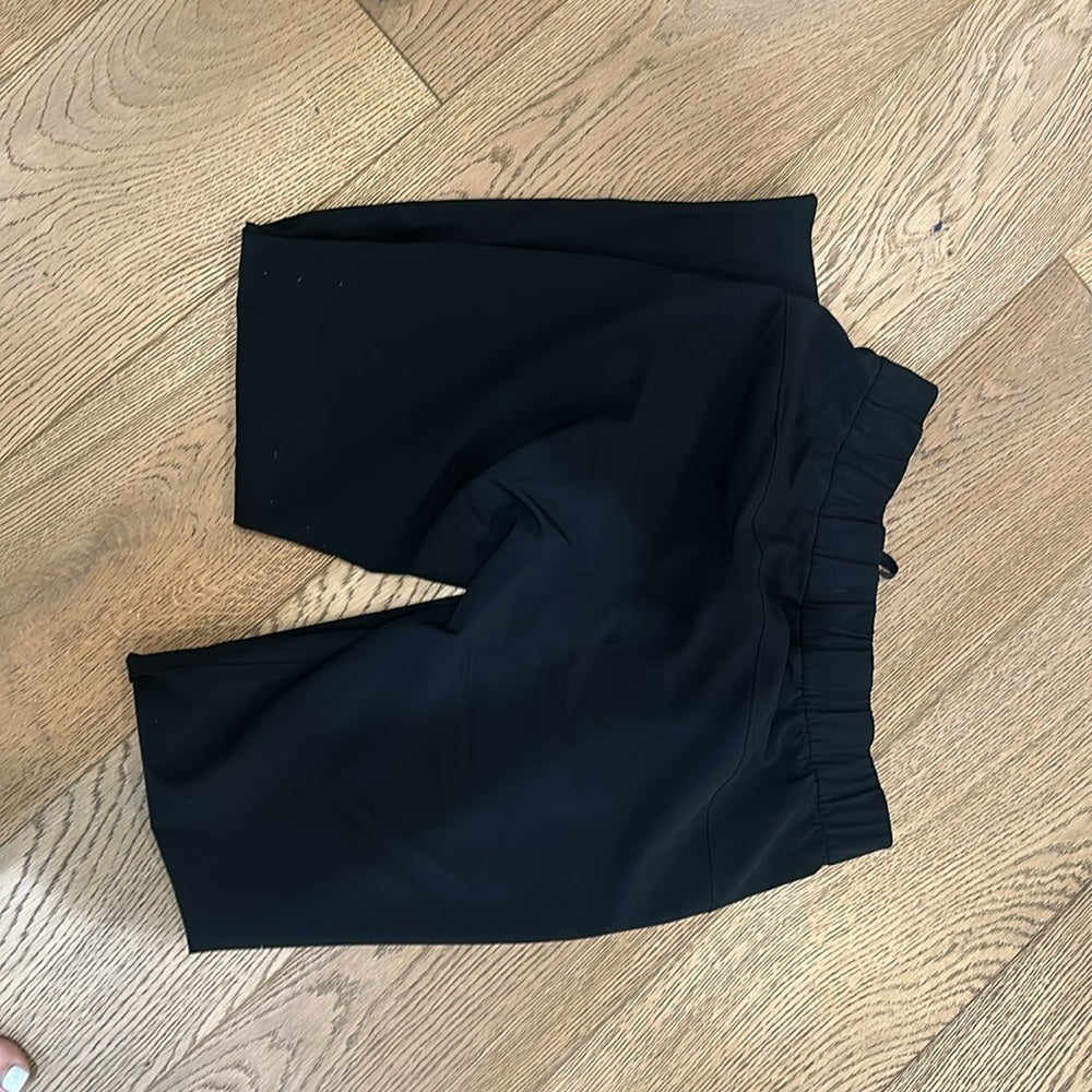 (6014) 🍋 LULULEMON On the Fly 7/8 Pant *Woven Sz 6 in Black