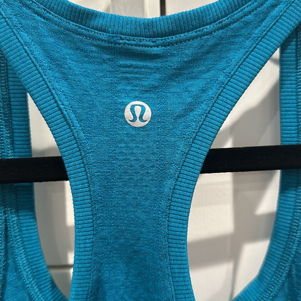 (6124) ๐ LULULEMON RUN: Swiftly Tech Racerback Sz 4 ** LOVED