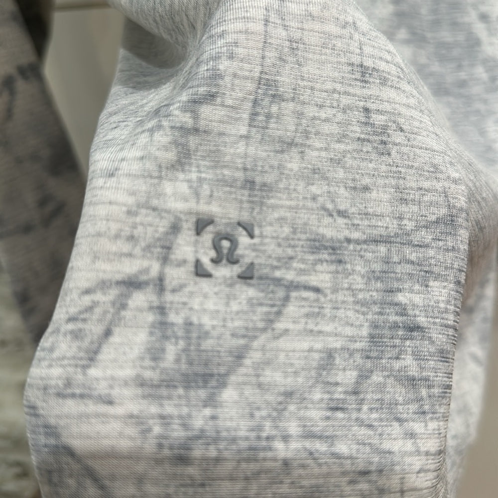 (6155) LULULEMON MENS Metal Vent Tech Long Sleeve *Chalk Wash Sz XS *LOVED EUC