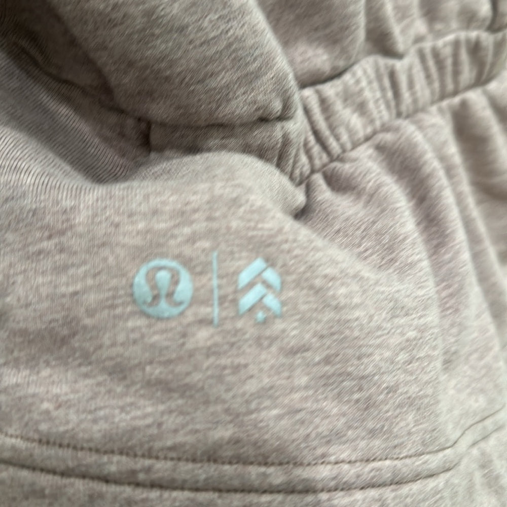 (6333) LULULEMON Stronger as One Cropped Hoodie *lululemon X Barrys *RARE