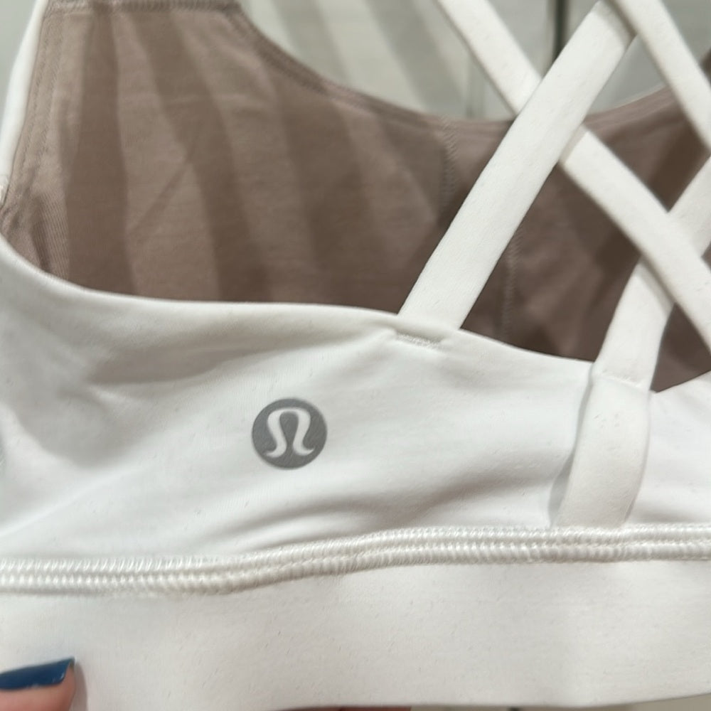 (0004) LULULEMON Soul Hamptons Energy Bra in WHT SZ 4