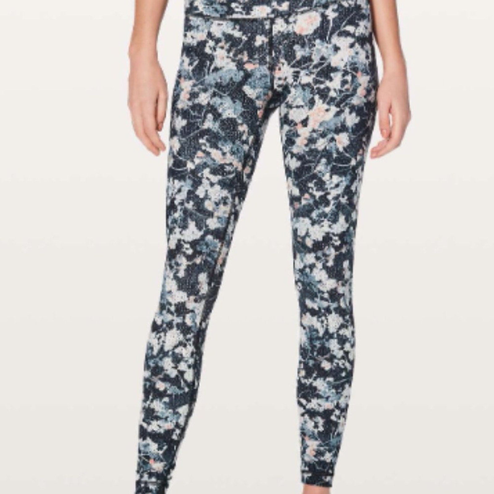 (2419) Lululemon Wunder Under Hi-Rise Tight 28" Sz 2 * LOVED