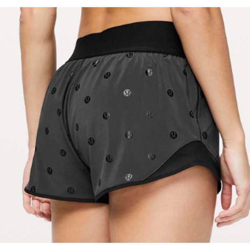 1888 Lululemon Hotty Hot Short ***Special Edition 2.5" in sz 6