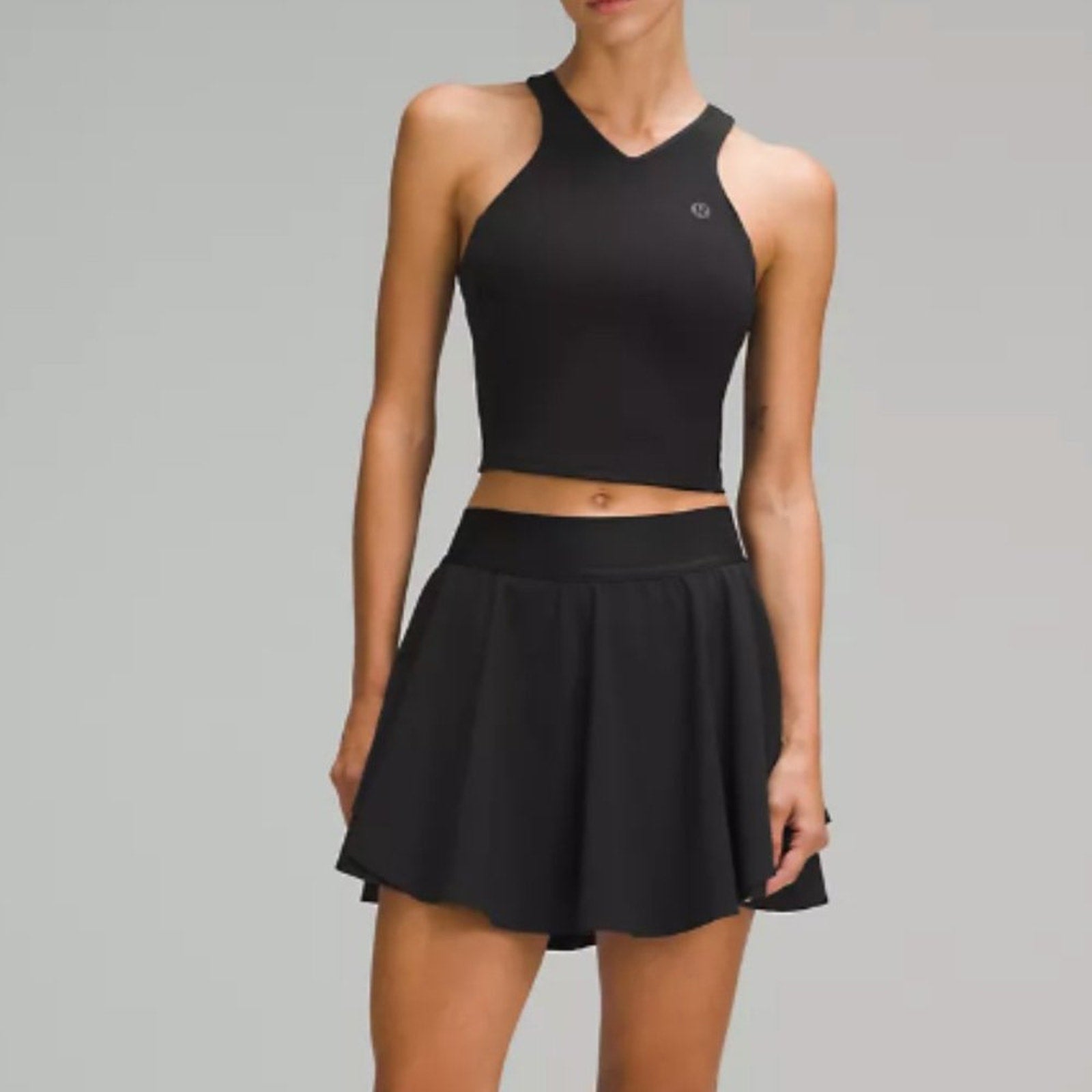 6564 NWT LULULEMON Cropped V-Neck Tennis Tank Top in BLACK (SOLD OUT) Sz 10