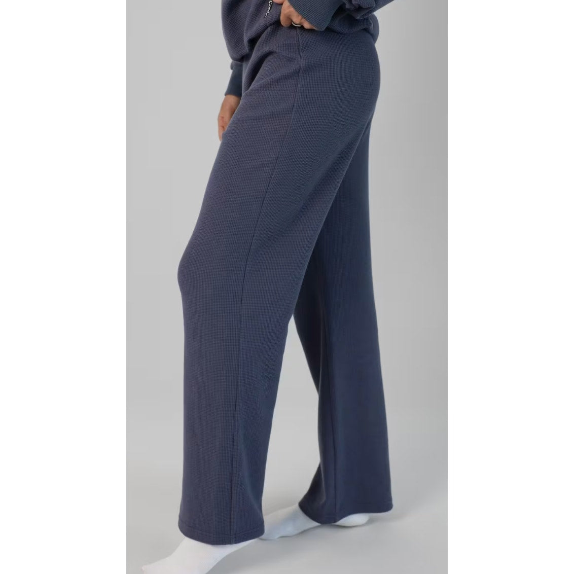442 - NEW COMFRT Waffle Lounge Pant in Stone Blue Sz M