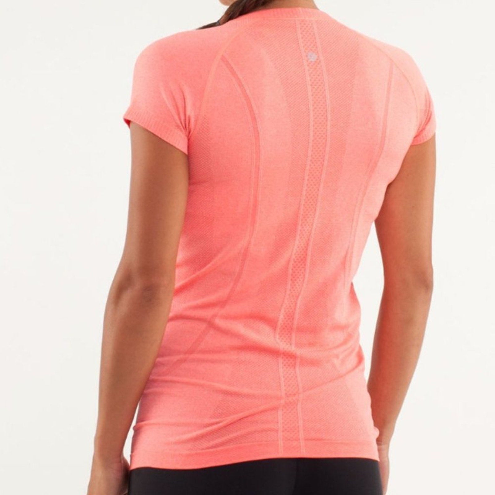 (1665)  🍋 LULULEMON RUN: Swiftly Tech Short Sleeve Crew