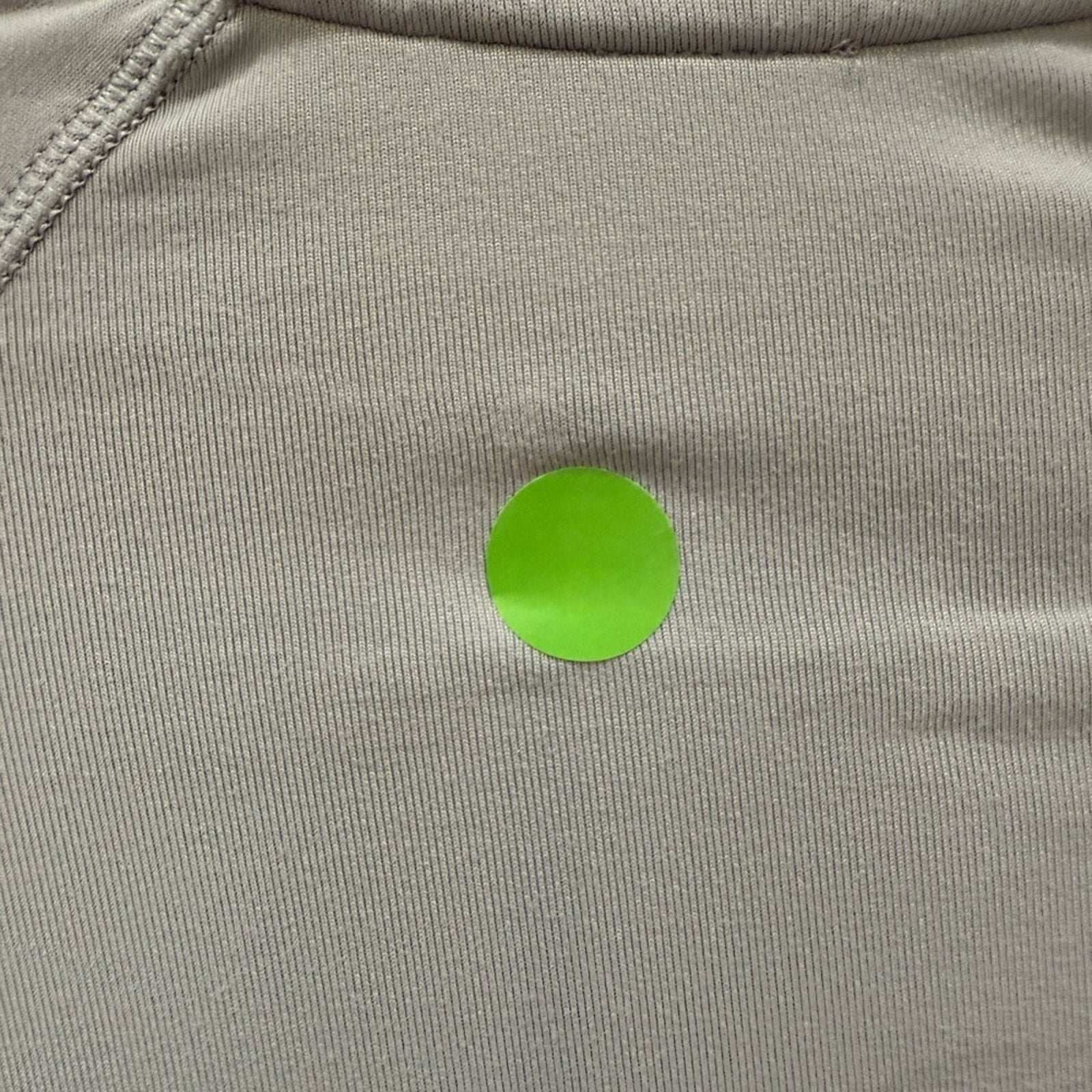 (6889) LULULEMON Its Rulu Run Long-Sleeve Shirt in RHINO GREY Sz 4 *FLAW