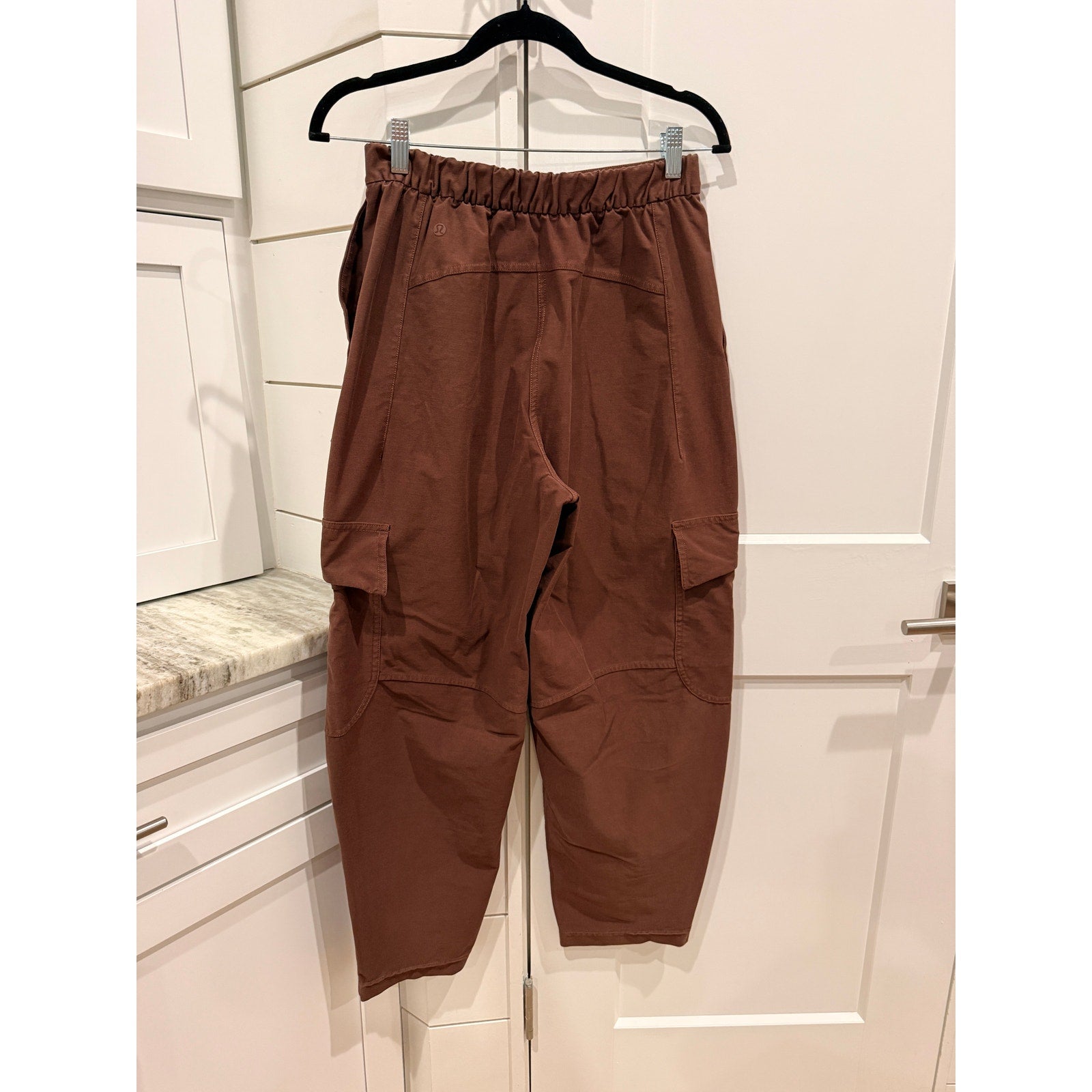 0459 Lululemon Light Utilitech Cargo Pocket High-Rise Pant Java Sz 27"