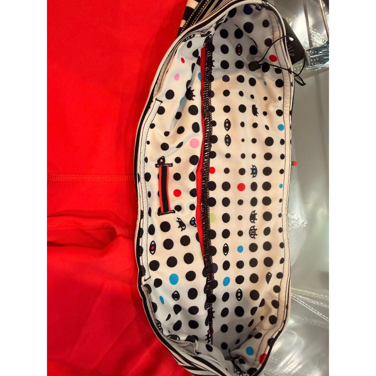 6646 LULULEMON 2012 SEAWHEEZE collector pants in Waldo Red/Wheezy Dot Sz 6