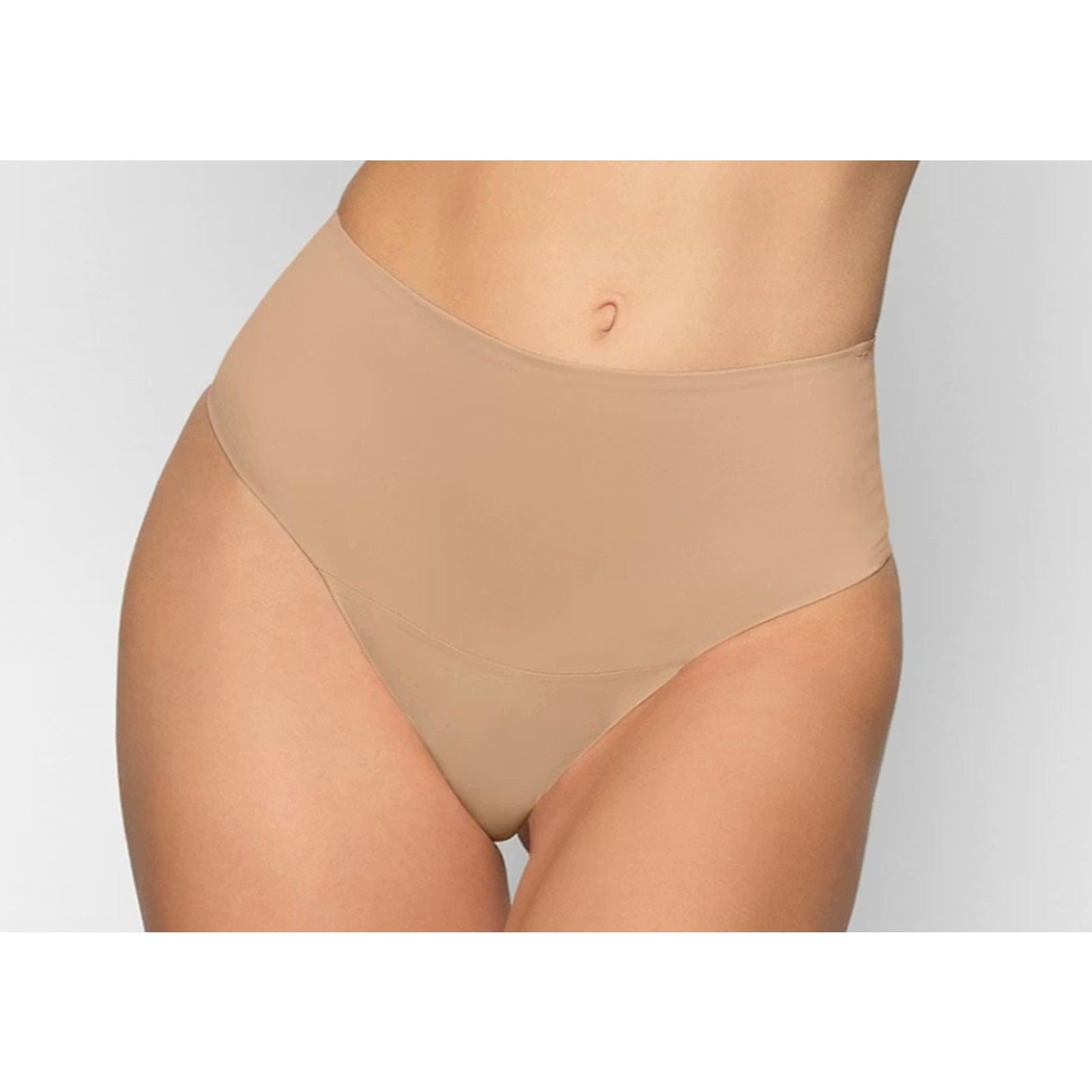 0246/0247 NWOT SKIMS SEAMLESS THONG in SZ S/M in CLAY