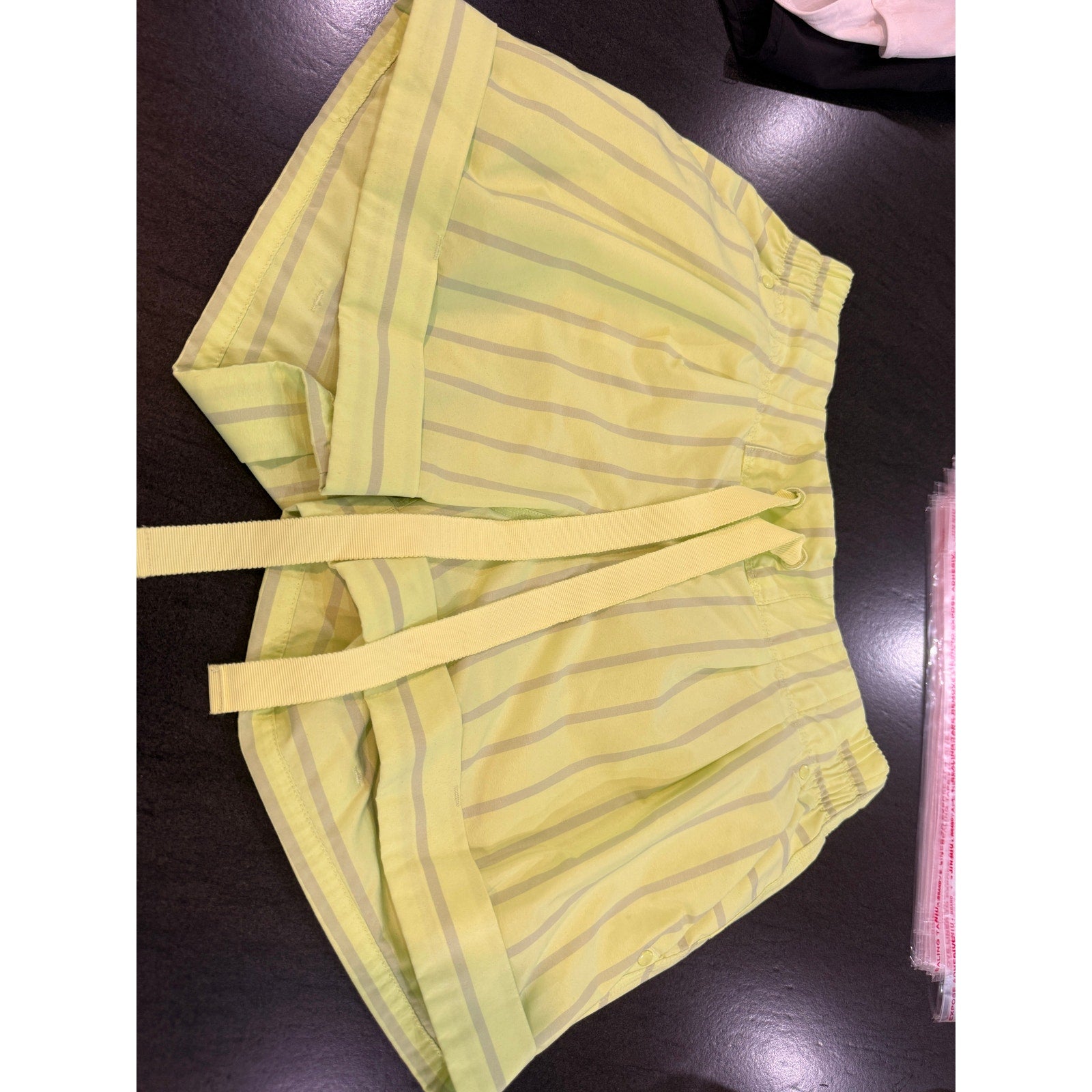 6708 - Lululemon Spring Break Away Short Deauville Stripe Sz 6