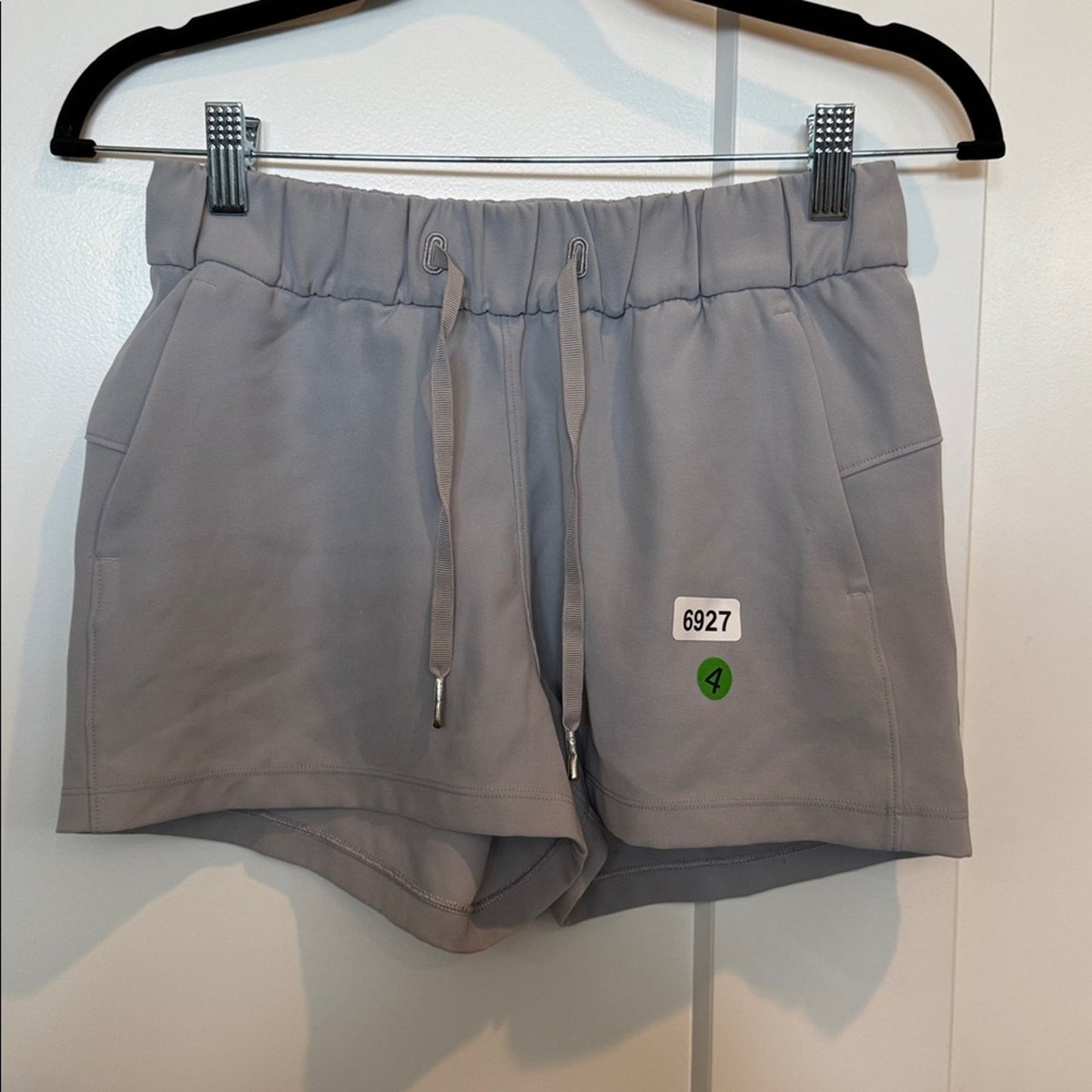 6927 Lululemon On The Fly Short *2.5" Dark Chrome Sz 4