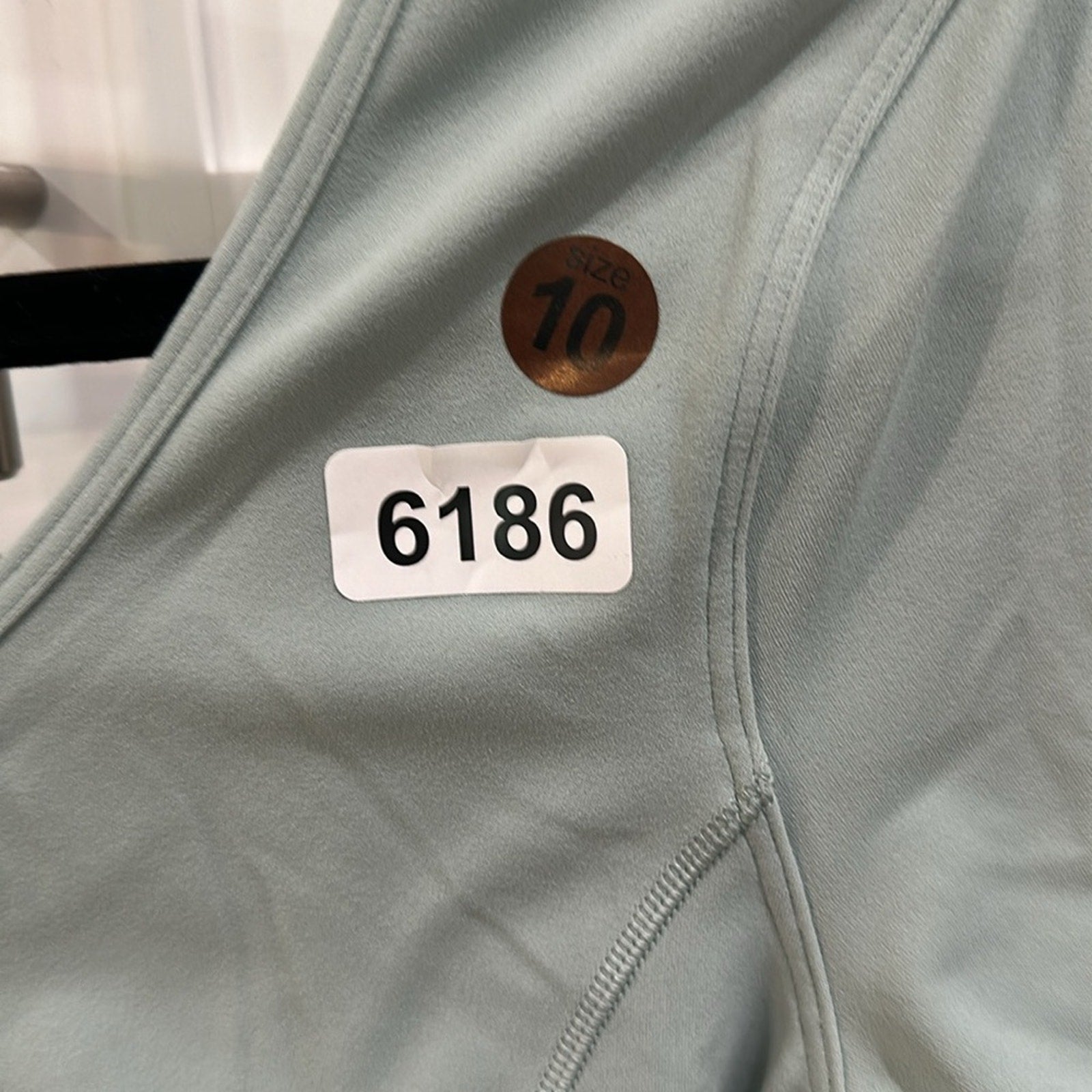 (6186) 🍋  LULULEMON ALIGN TEE P2P=16" Sz 10 *EUC in SILVER BLUE
