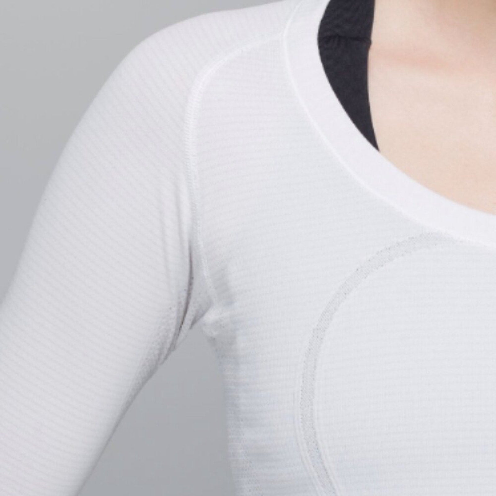 (6026)  🍋 LULULEMON RUN: Swiftly Tech Long Sleeve Crew Sz 6 WHITE VGUC