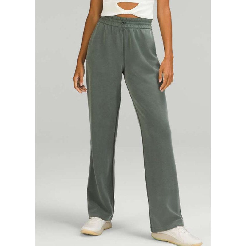 6803 Lululemon Softstreme High-Rise CROP Pant in Smoked Spruce Sz 6 *LOVED