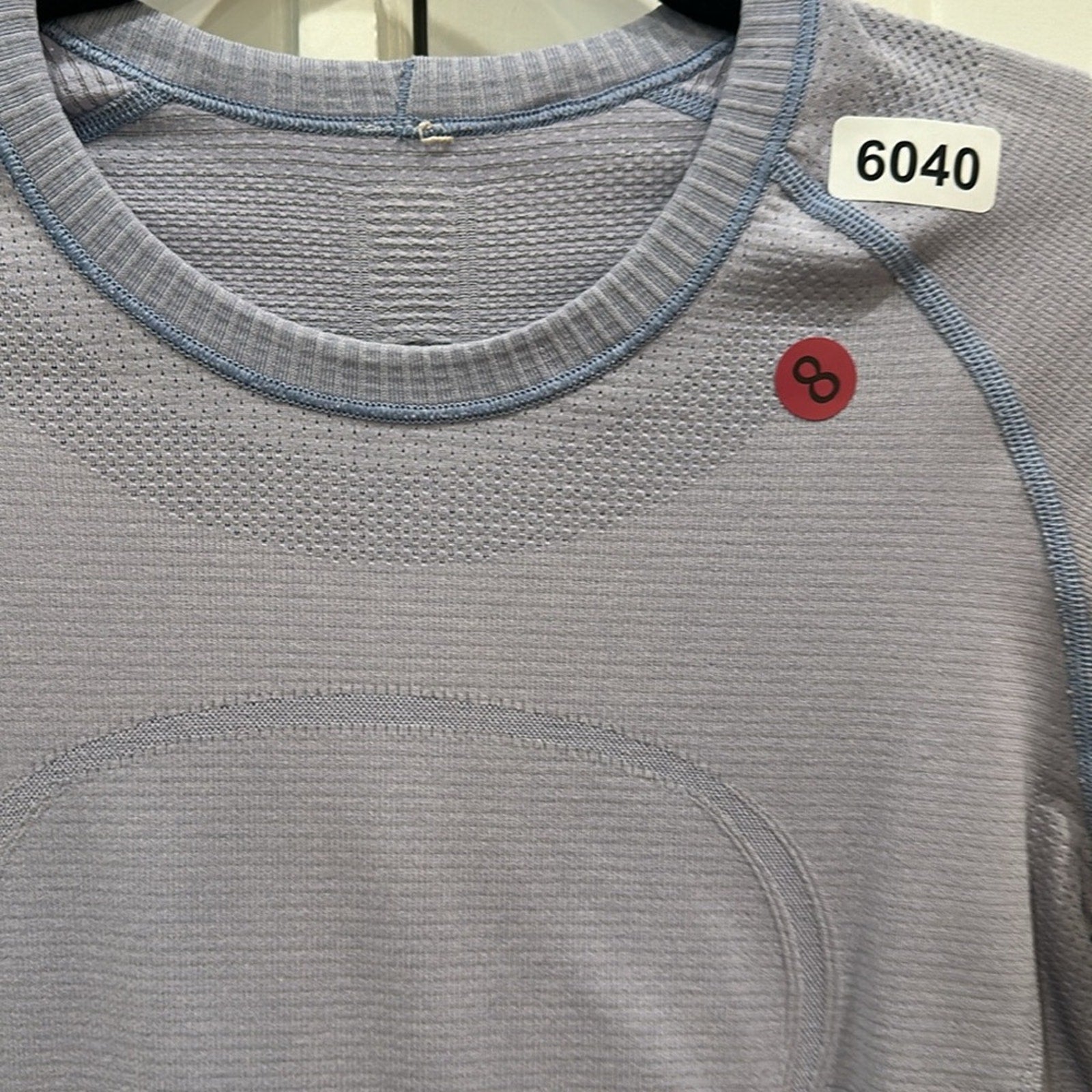 6040 - LULULEMON Run: Swiftly Tech Long Sleeve Crew Sz 8 *RARE *FLAW