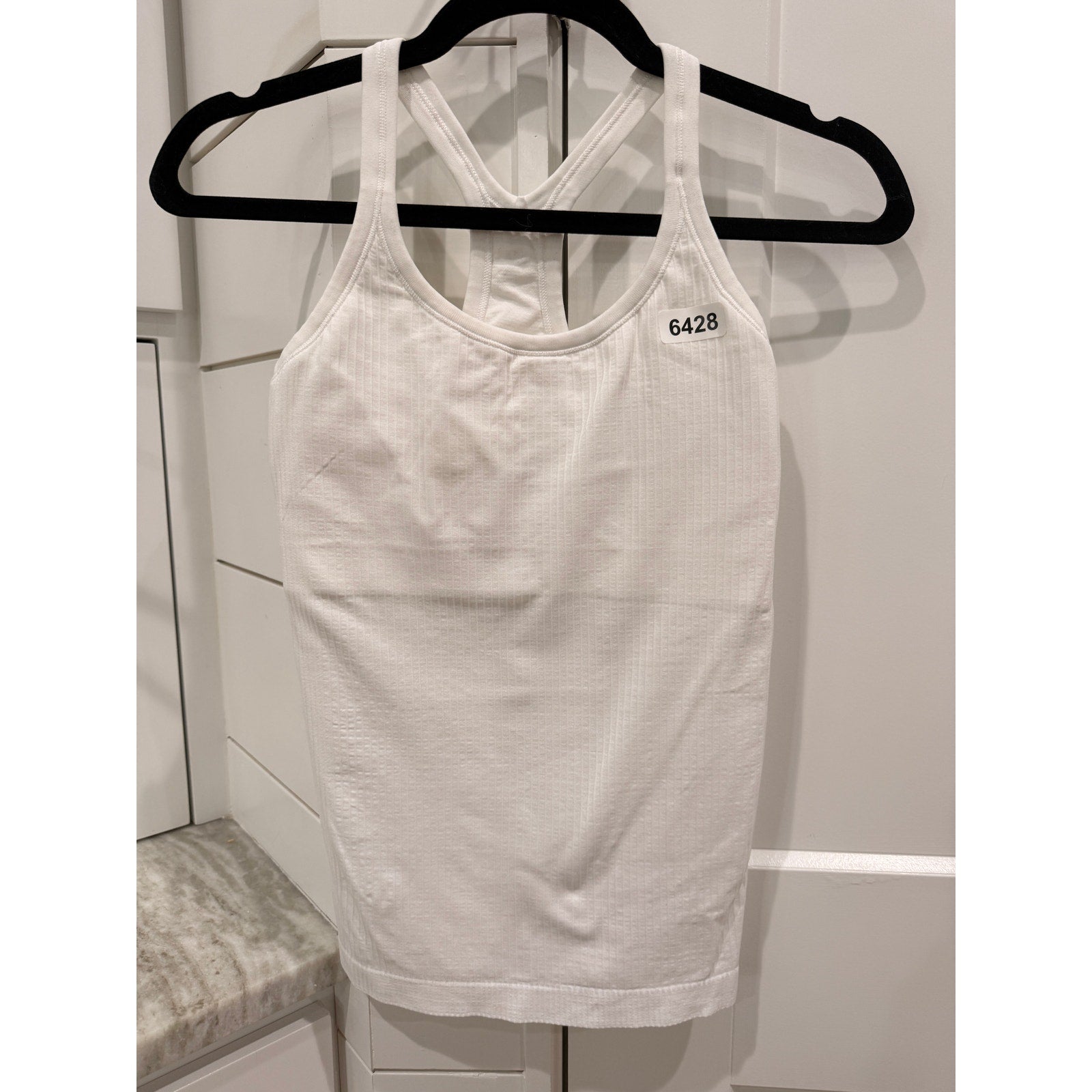 6428 - LULULEMON Ebb to Street Tank Top in White Sz 6 (No Pads)