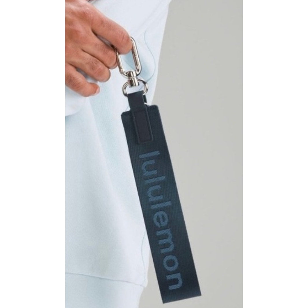 6551/6550 NWT Lululemon Never Lost Keychain- Submarine / Utility Blue *SOLD OUT