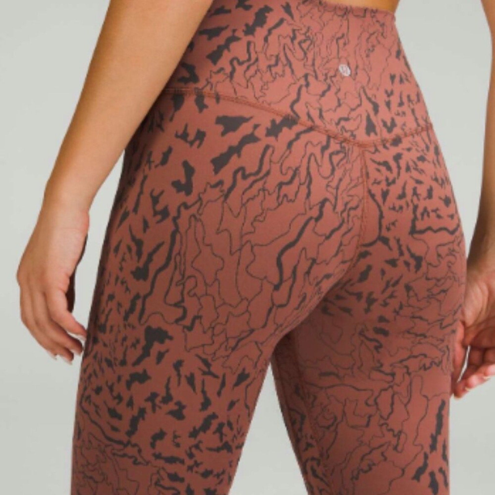 (6283) LULULEMON Align High-Rise Pant 25" Sz 4 *LOVED