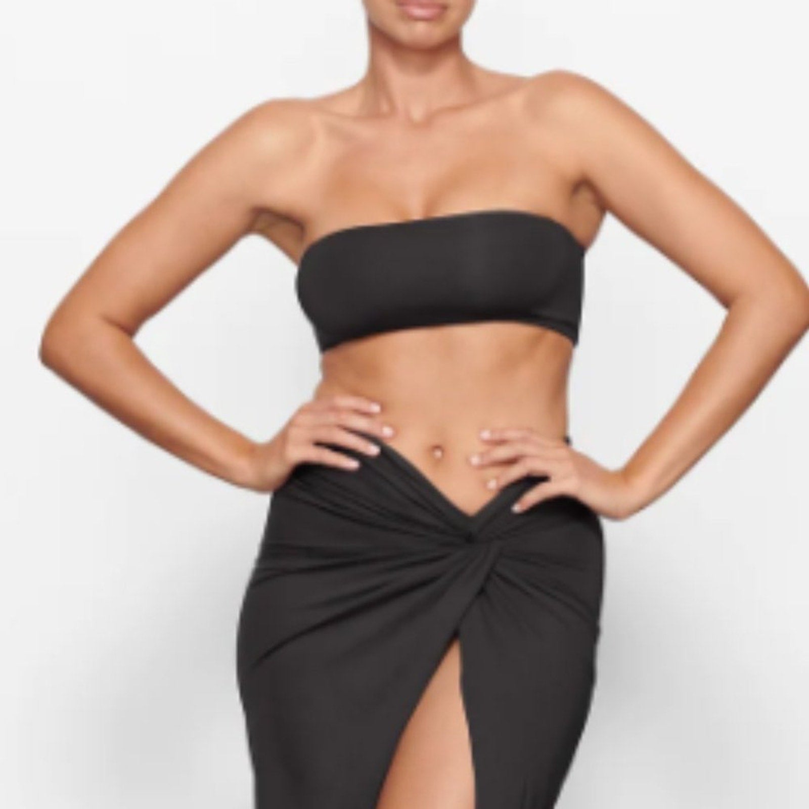 (2414/2433) SKIMS NWT SWIM BANDEAU BIKINI TOP in ONYX Sz L/XL