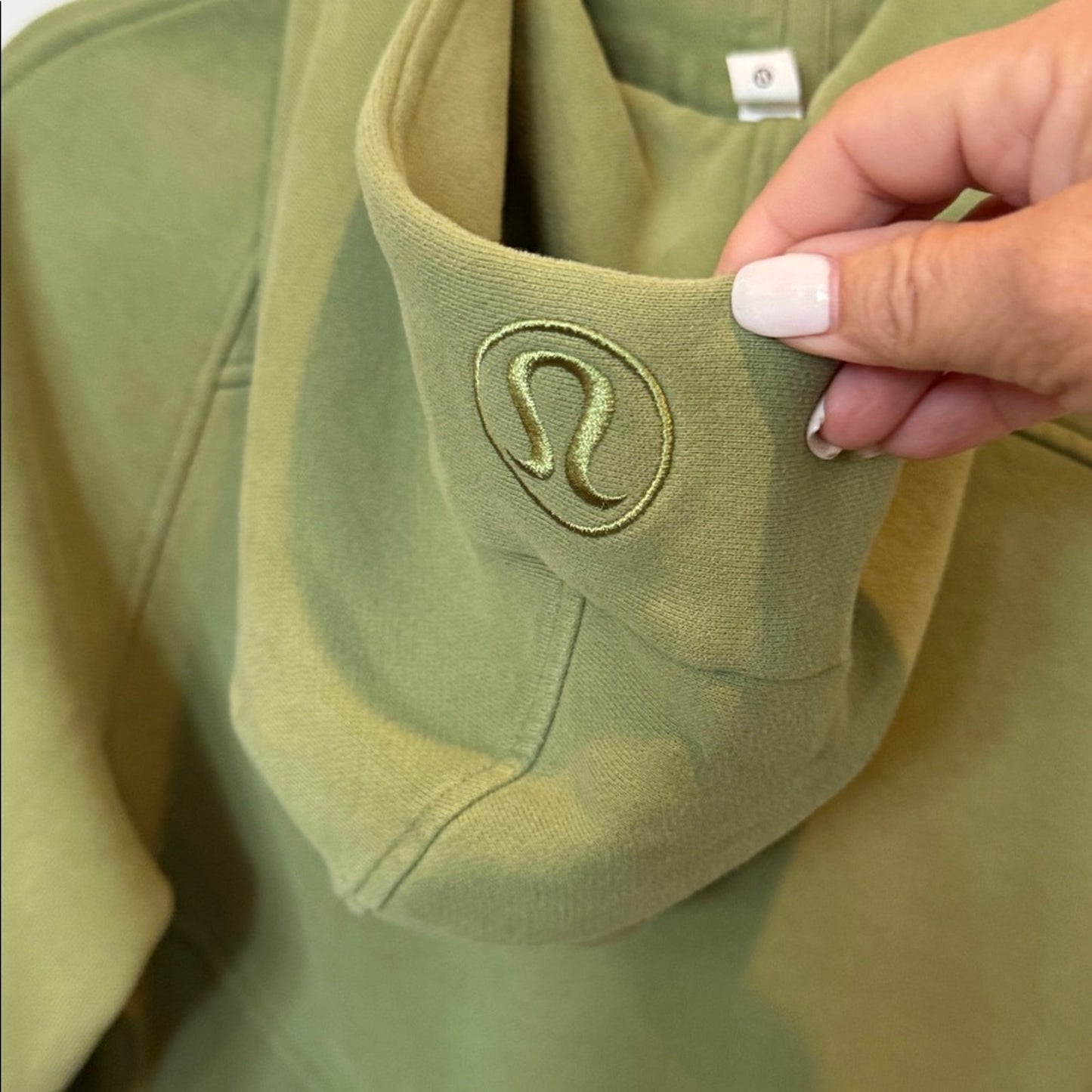 6941 Lululemon Scuba Oversized Full Zip in Green Twill XS/S