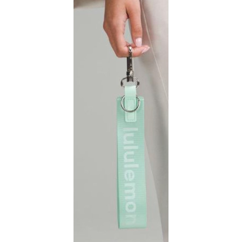 6554 NWT Lululemon Never Lost Keychain- IDEAL MINT/WHT *SOLD OUT