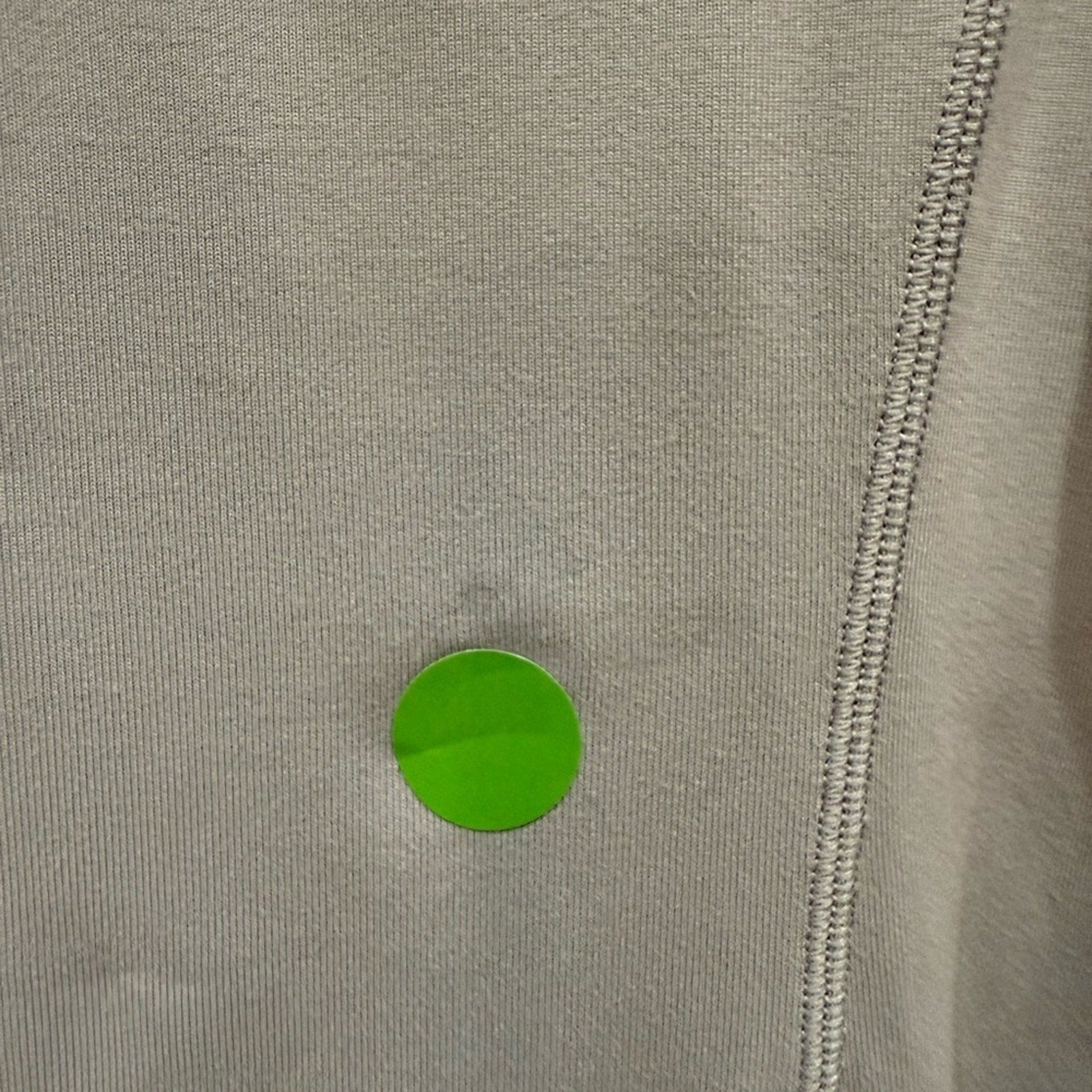 (6889) LULULEMON Its Rulu Run Long-Sleeve Shirt in RHINO GREY Sz 4 *FLAW