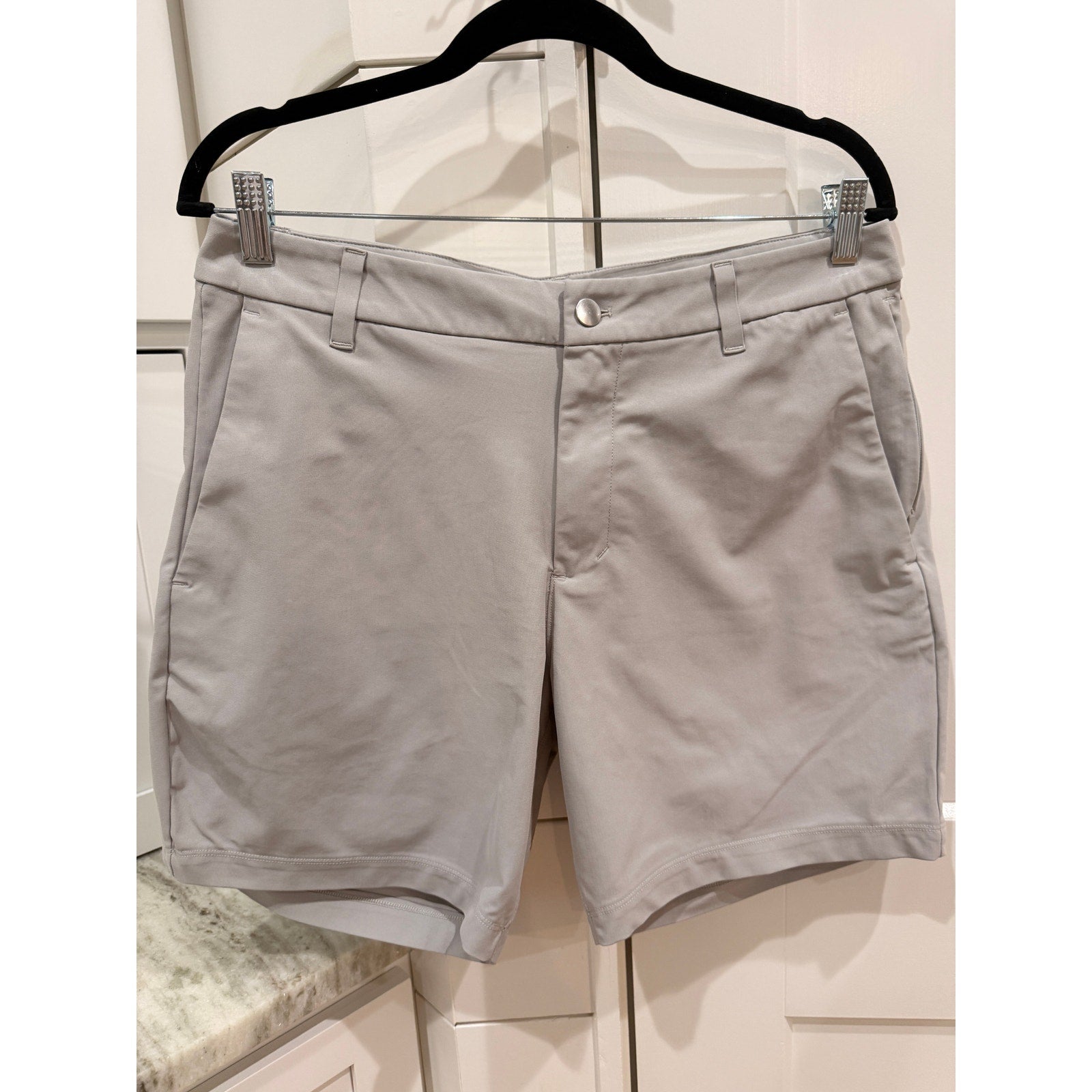 423 - LULULEMON Commission Classic-Fit Short 7" *Warpstreme Trench 32W