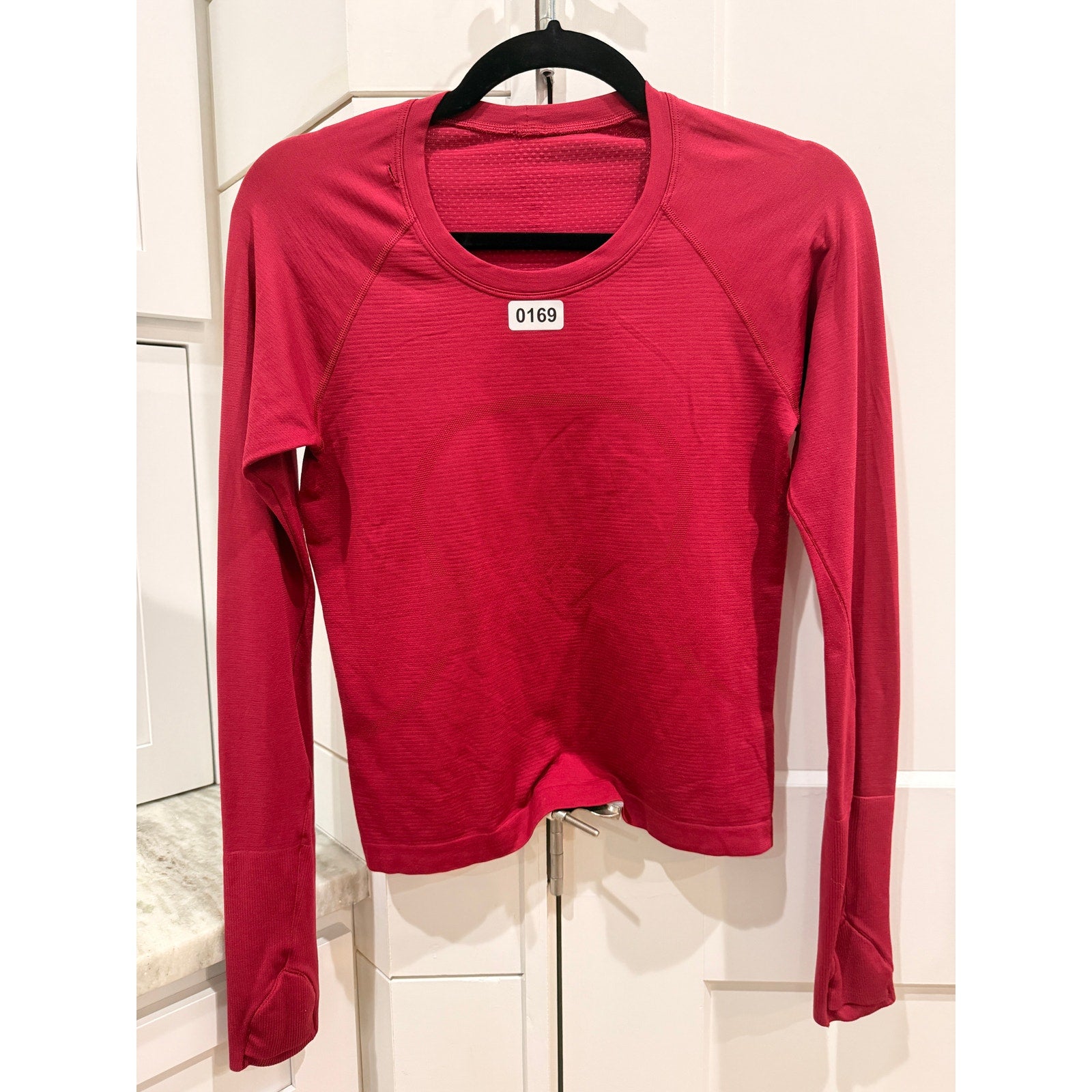 169 Lululemon Swiftly Tech Long Sleeve 2.0 *Race Length RED Sz 6 **FLAW