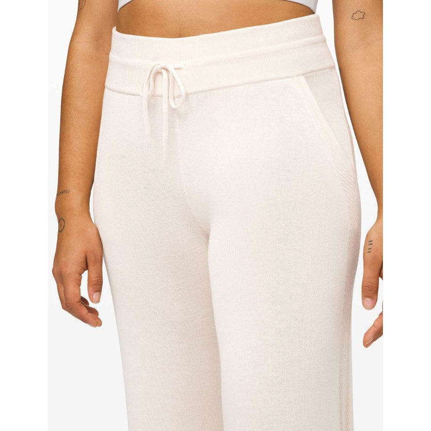 6684 LULULEMON In The Comfort Zone Pant Light Ivory Sz 10 *FLAW *CASHMERE
