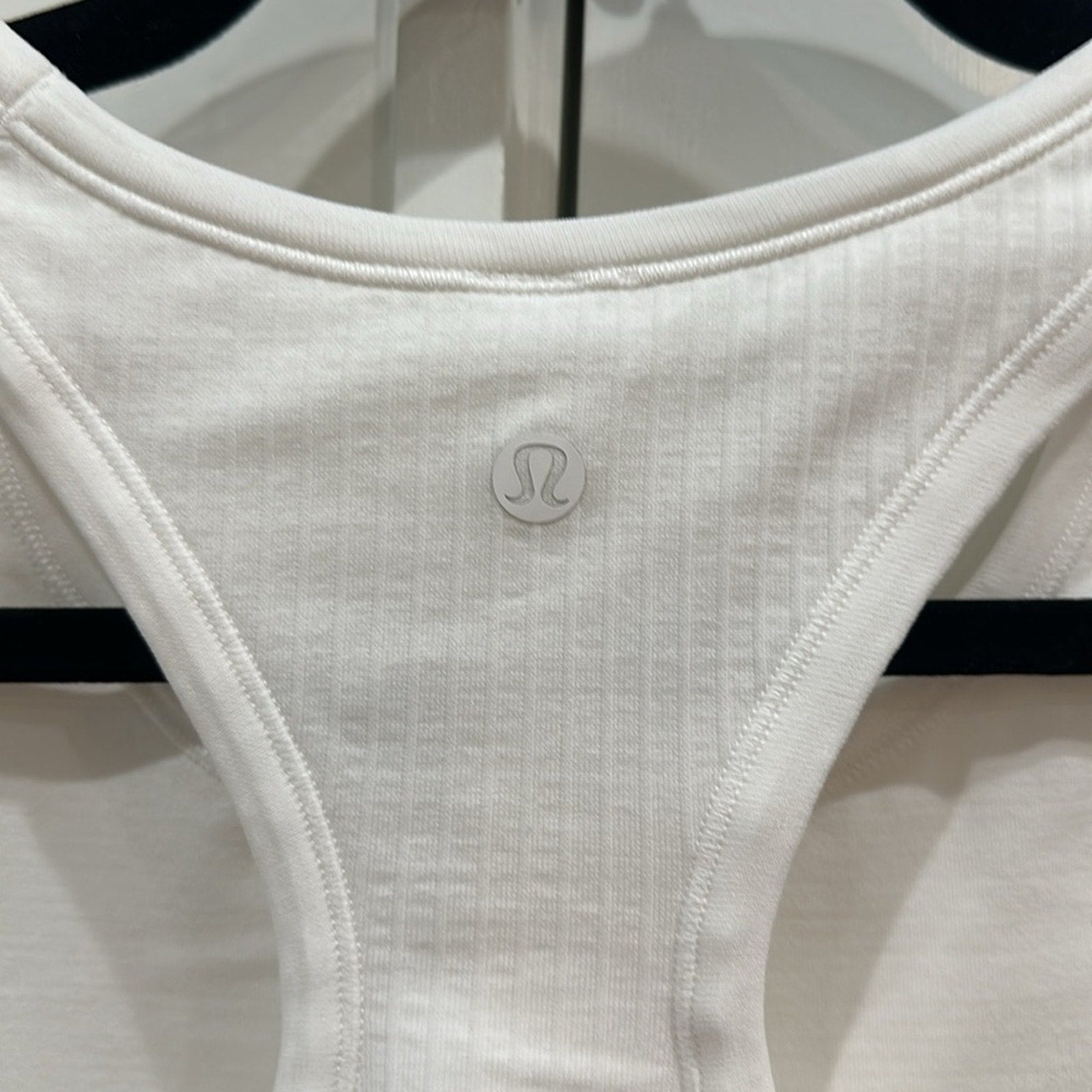 6487 - Lululemon Ebb To Street Racerback Crop Tank Sz 4