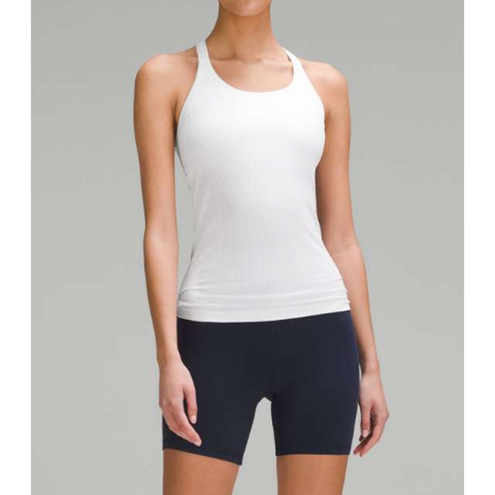 29 - LULULEMON Ebb to Street Tank Top in White Sz 8 (No Pads)