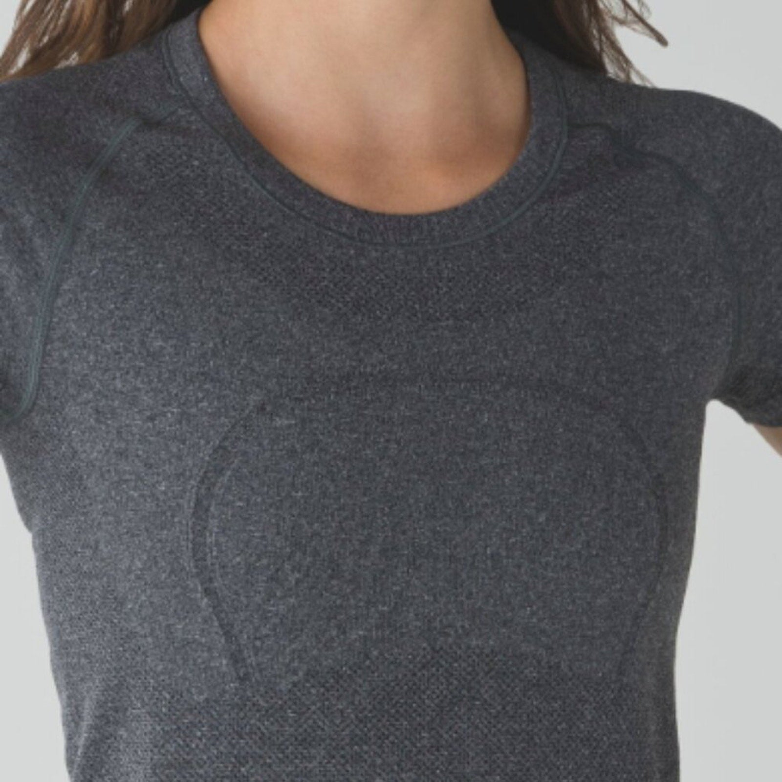 (6068)  🍋 LULULEMON RUN: Swiftly Tech Short Sleeve Crew Sz 4 **LOVED