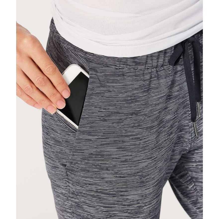 6997 Lululemon On The Fly Pant *28" Wee Are From Space Black Slate / Black