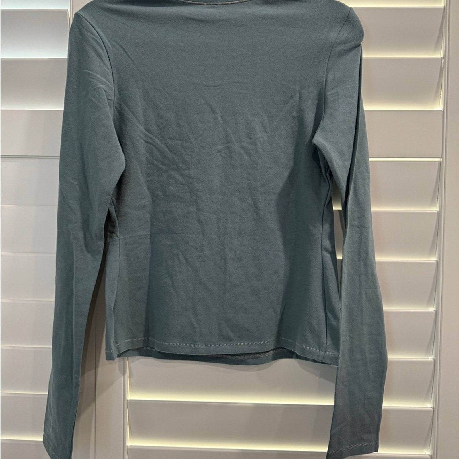 175 NWT SKIMS LONG SLEEVE T-SHIRT Cotton Jersey in KYANITE SZ L *SOLD OUT