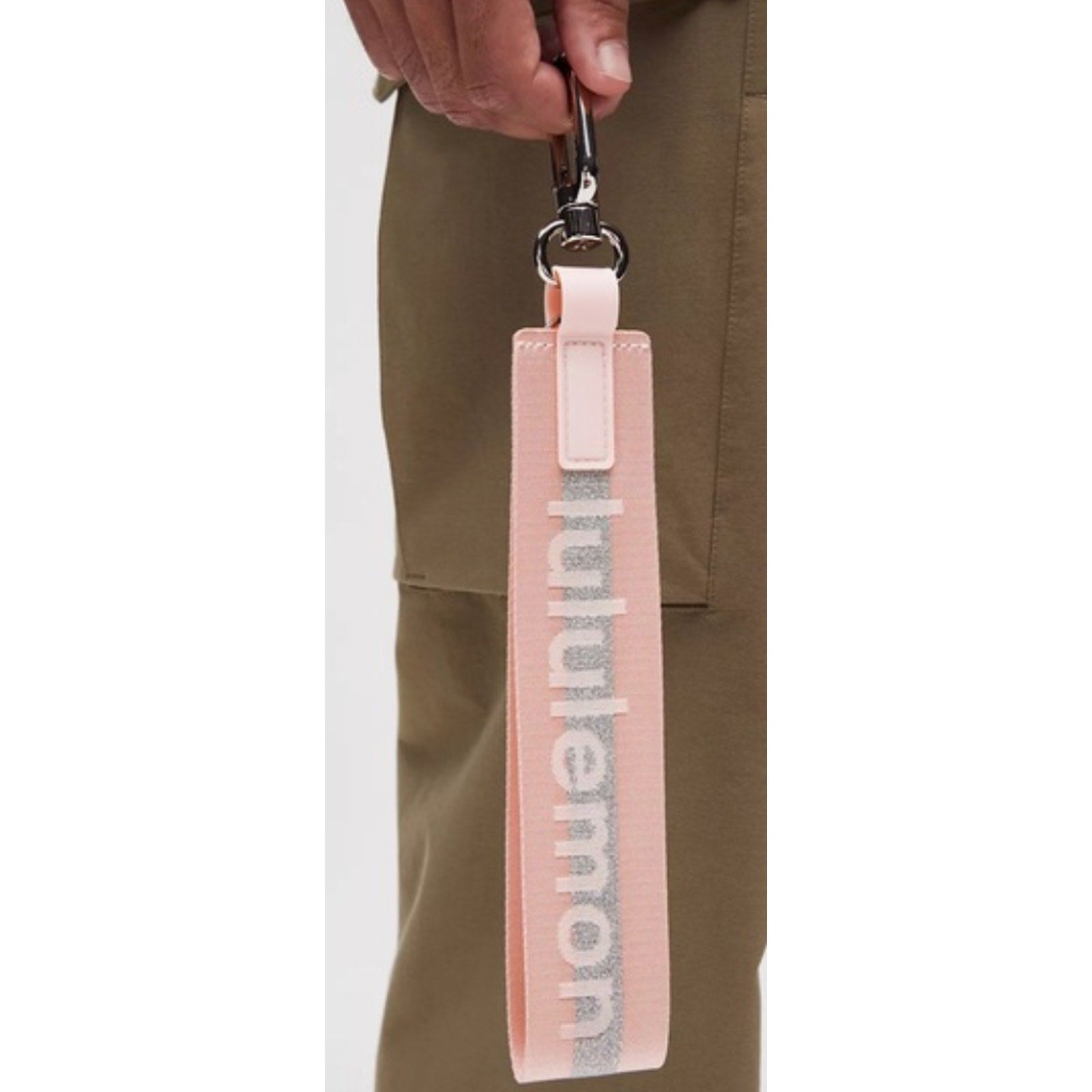 6495  NWT Lululemon Never Lost Keychain- Pink Mist/Silver *SPARKLES