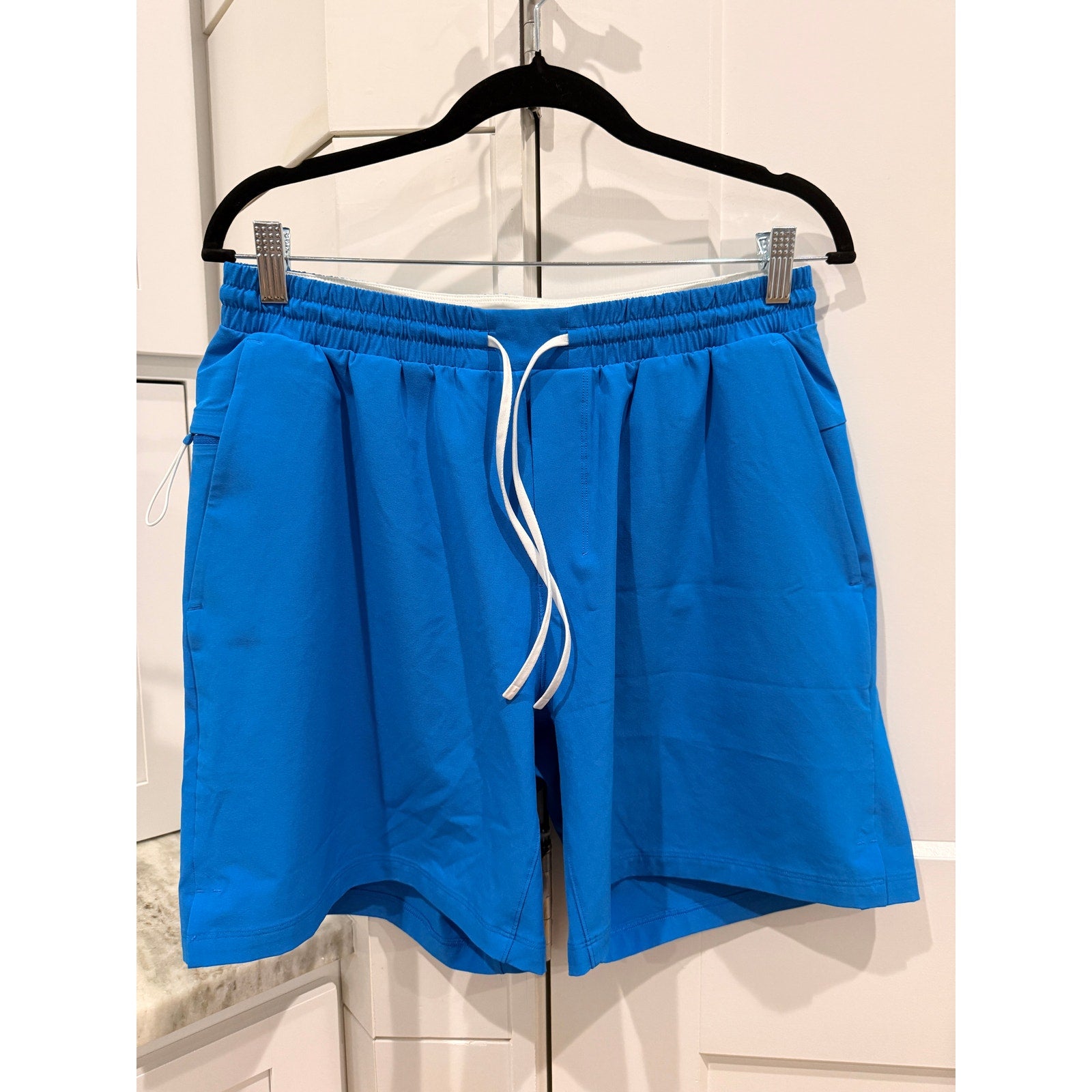 348 - LULULEMON Pool Short 7" Paneled in Blue - Size L