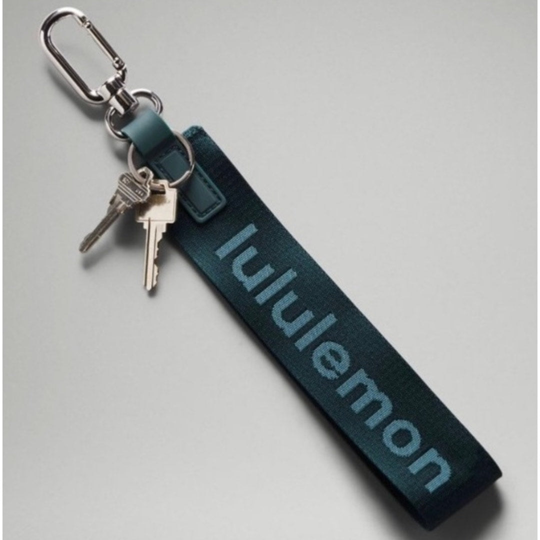 6551/6550 NWT Lululemon Never Lost Keychain- Submarine / Utility Blue *SOLD OUT