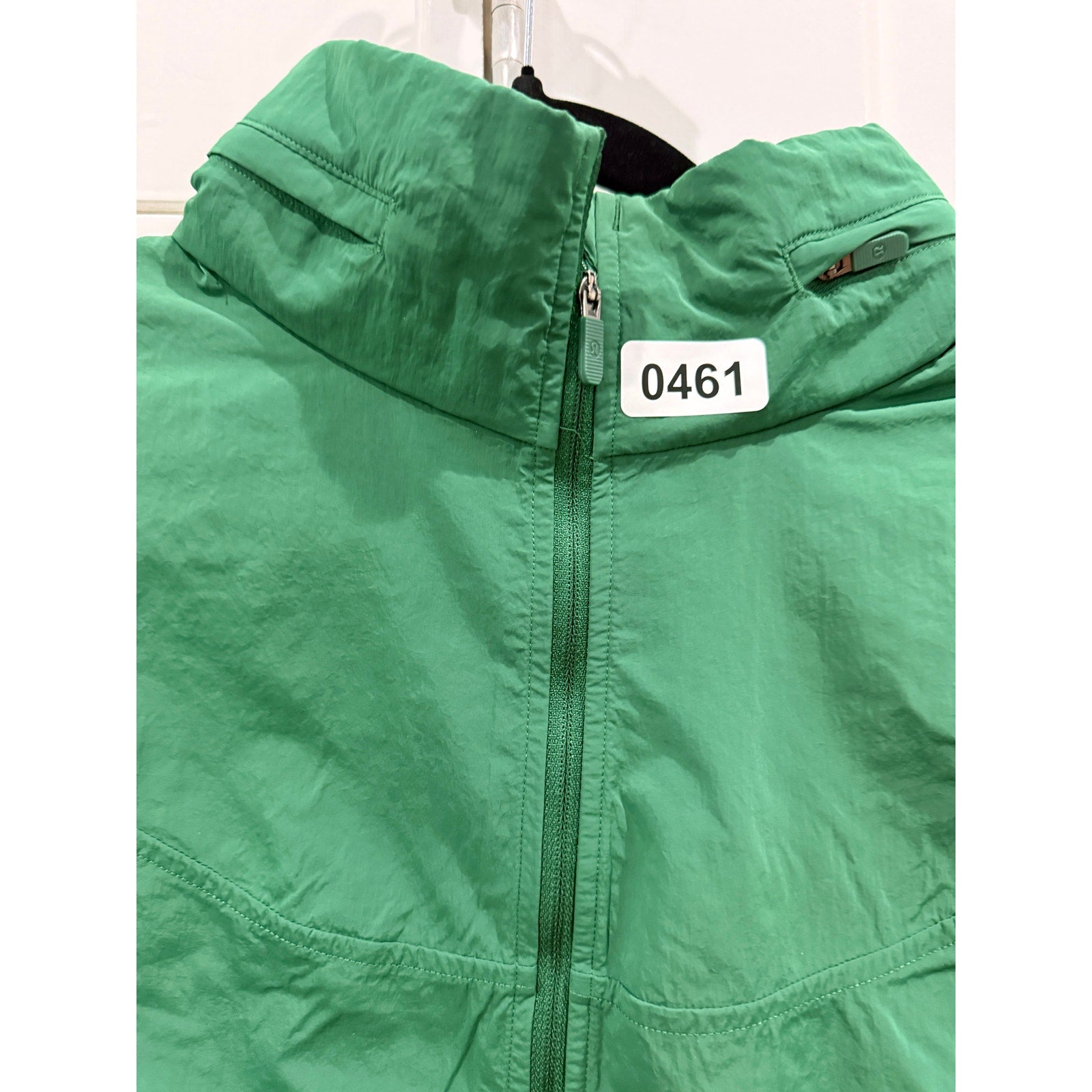 461 - Lululemon Lightweight Hooded Jacket in Everglade Green Sz 6