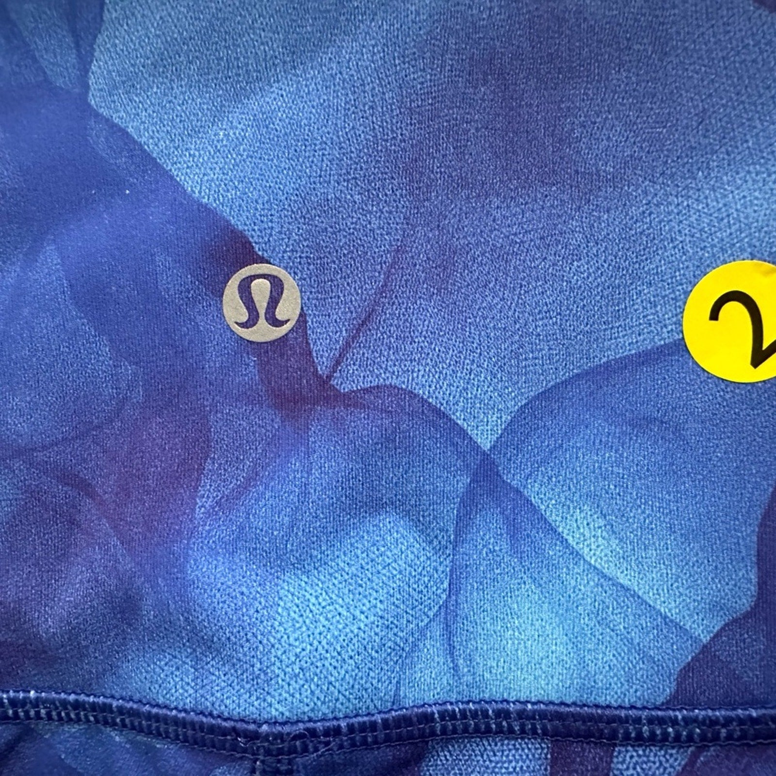 (2418) Lululemon Wunder Under Crop (Hi-Rise) (21") Sz 2 * LOVED