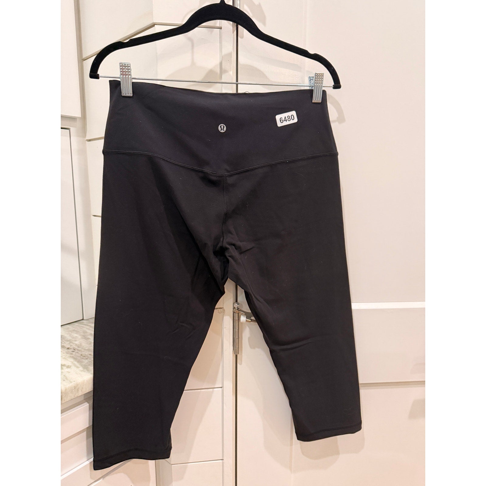 6480 LULULEMON Align Crop *19 in BLACK in Sz 12 *LOVED