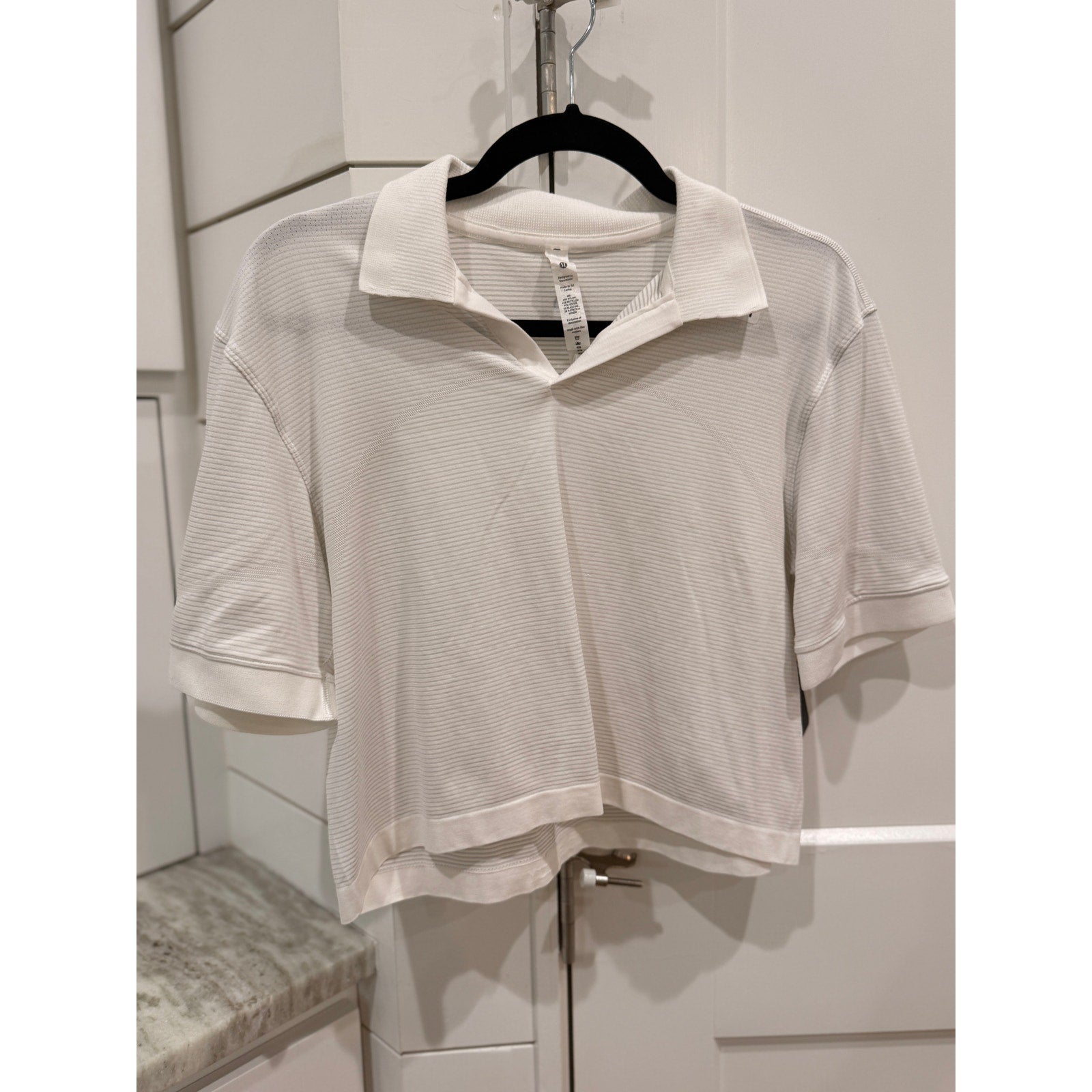 6461 Swiftly Tech Relaxed-Fit Polo Shirt in White Sz 8