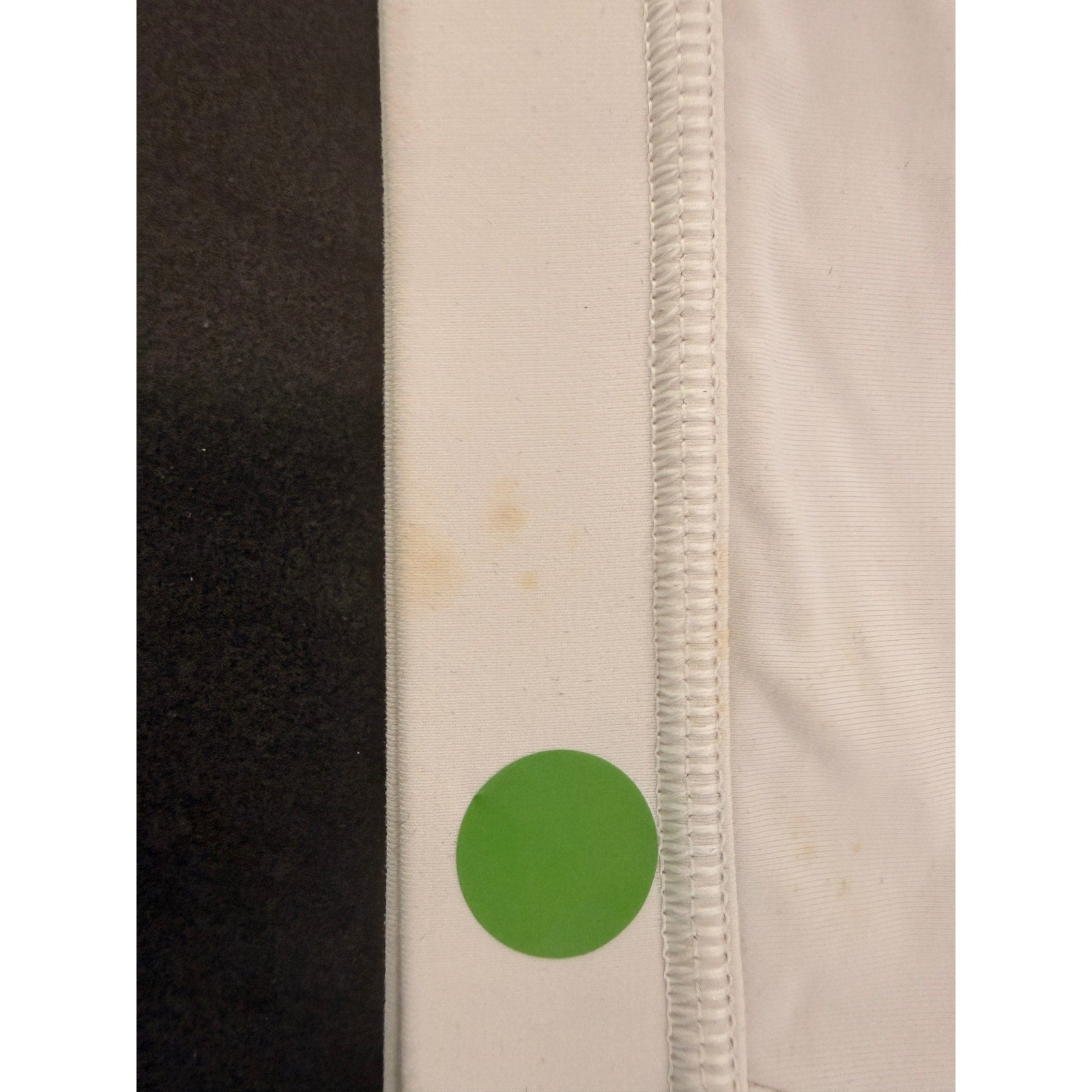 55 - Lululemon Meesh Bra White / Black Sz 10 *NO PADS *FLAW