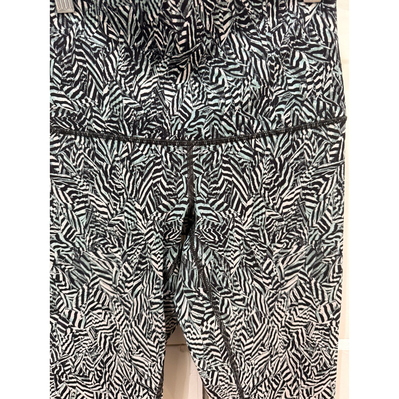 6643 LULULEMON Wunder Under Pant HR Dazzle Wunder Under 50g Alpine Wht/BLK Sz 6